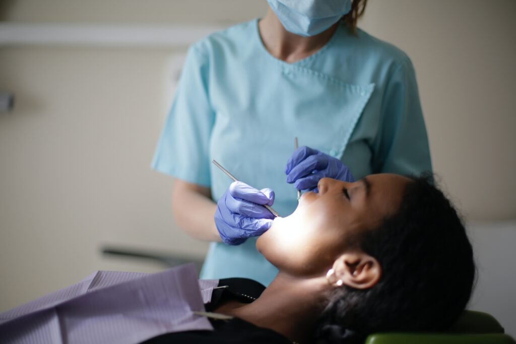 dr madalina dobre fara frica la dentist bucuresti 14